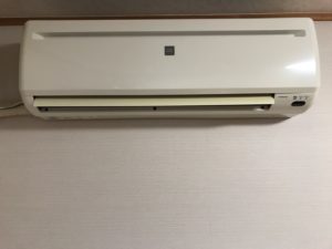 【浜松市】エアコンクリーニングのエアコン外観