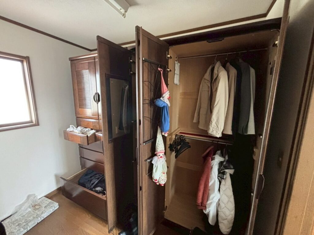 不要になったクローゼットの中身